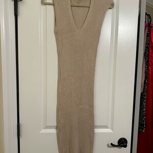 Knitted Maxi Dress with T-Sleeve